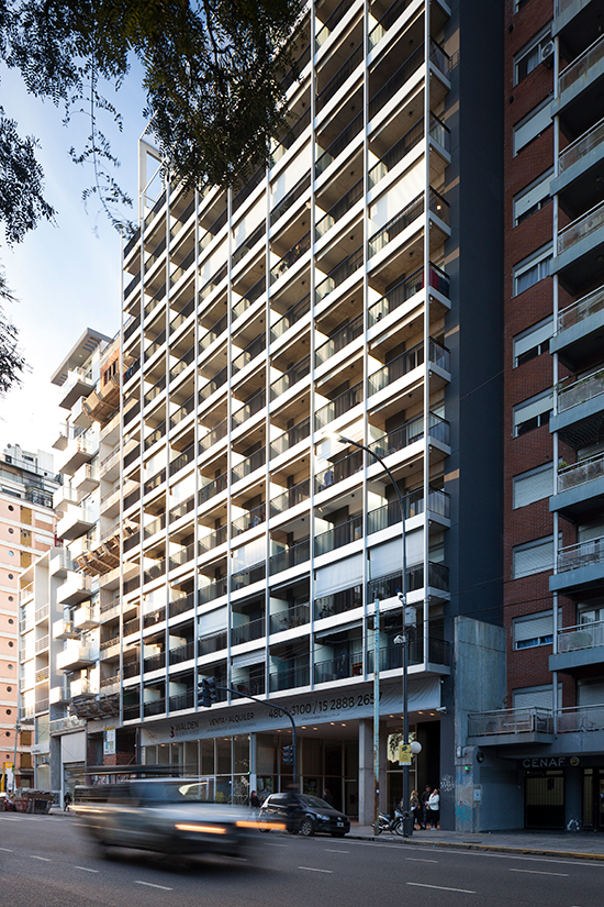 220802_W_P_-Daniel-Zelcer-_Corrientes-6365-_01