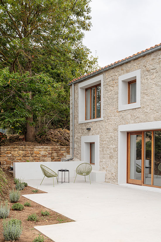 231128_W_P_Grey-House_07