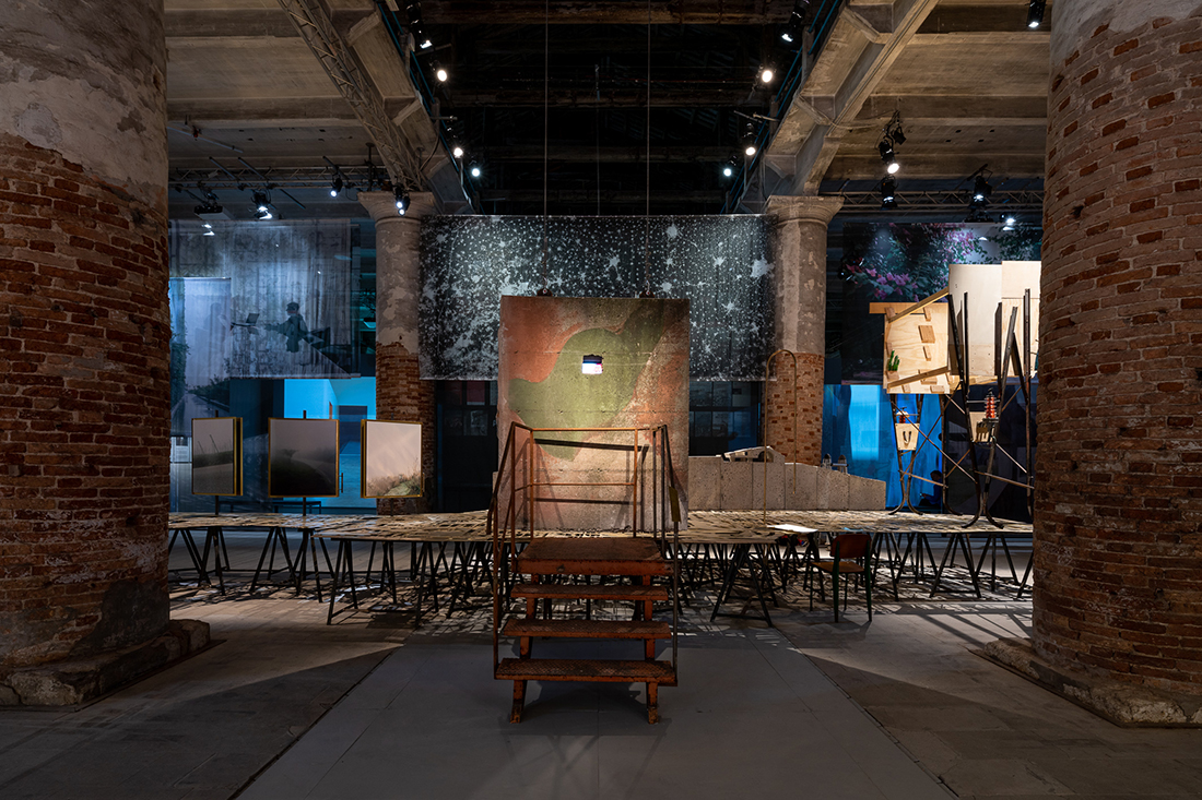 231213_W_P_La-Bienal_13